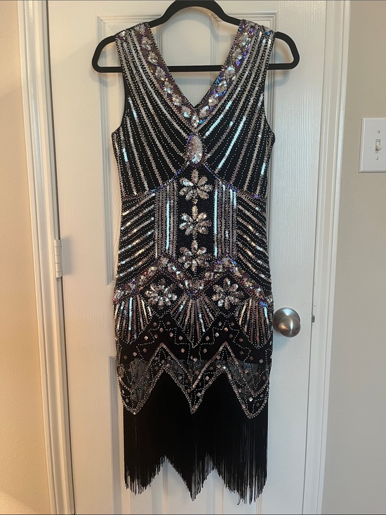 Dresses & Skirts - Sequin Tassel Flapper Dress